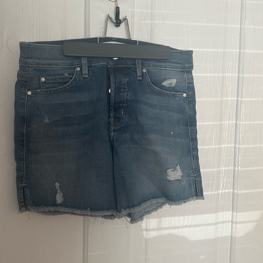 Level 99 Women’s Jean Shorts Size 26